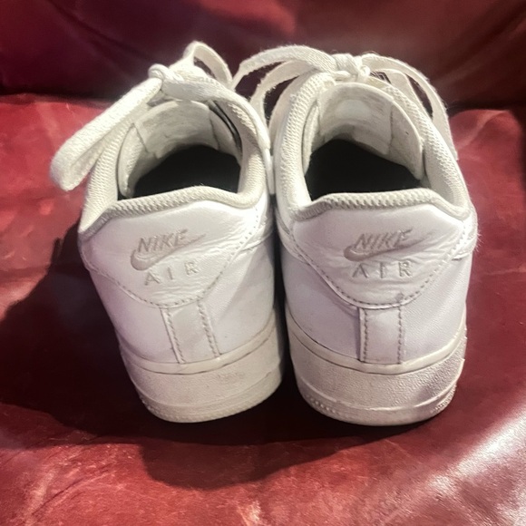 Nike Air Force 1 - Picture 3 of 6